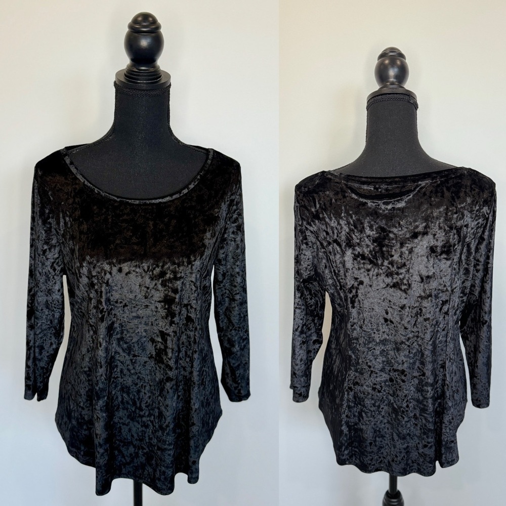 Westport 1962 Black Velvet Long Sleeve Scoop Neck Top (Medium)